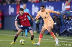 包含雷恩客场战平波尔多，保持不败纪录，排名联赛第五的词条