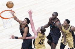 猛龙赢得马刺大战，全队士气高昂